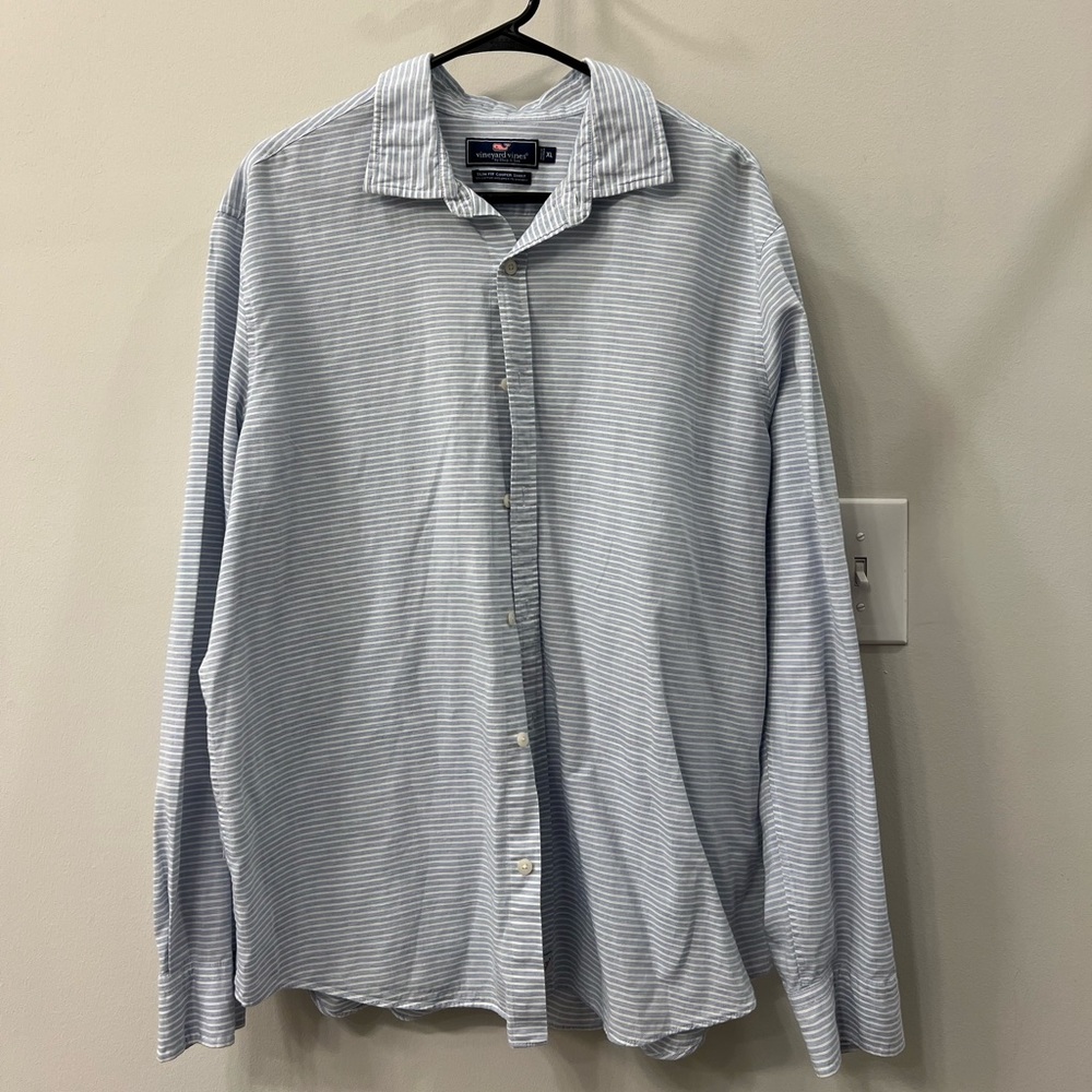 Vineyard Vines Button Down XL